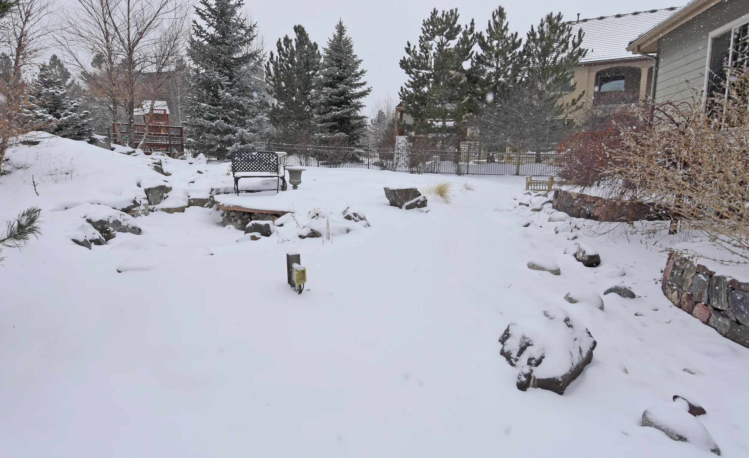 5769 Daniel039s Gate Pl Castle-print-034-36-Backyard Water Feature-4200x2571-300dpi.jpg
