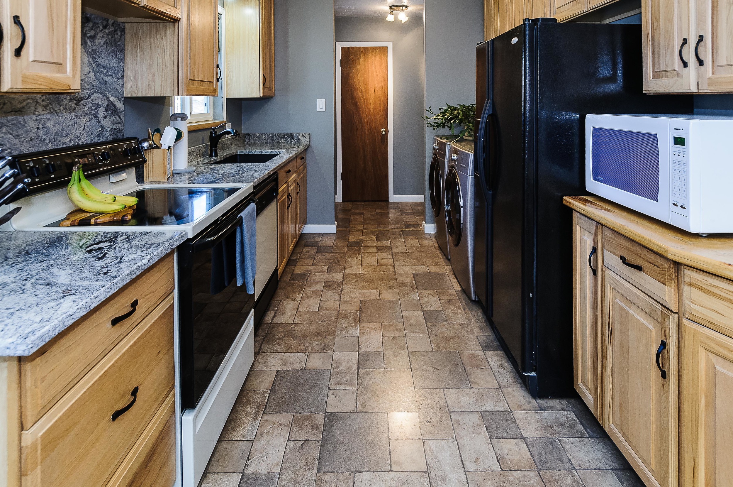 364 Xanadu St Aurora CO 80012-print-014-8-Kitchen-3600x2391-300dpi.jpg