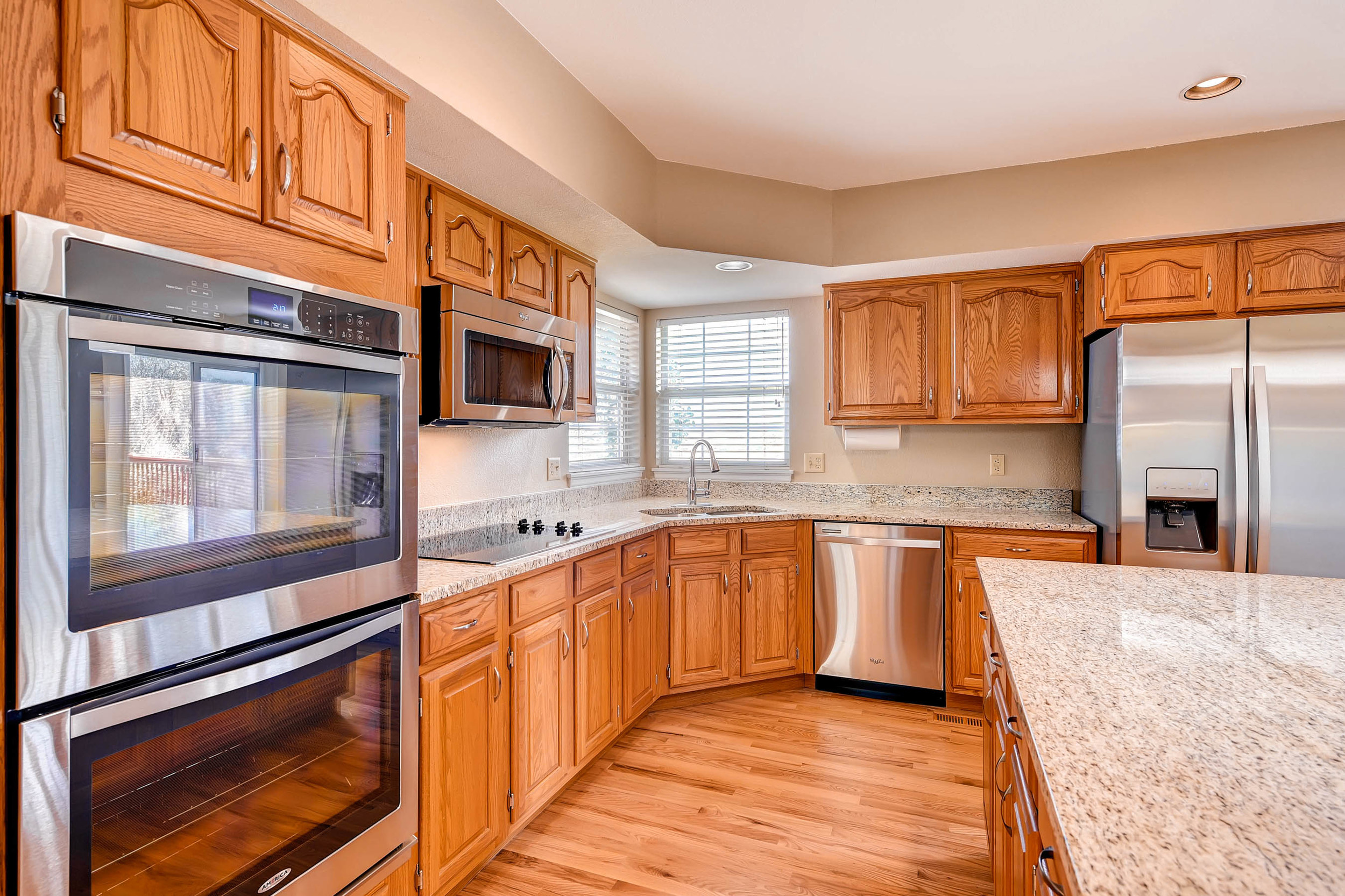 8596 Meadow Creek Dr Littleton-print-010-13-Kitchen-2700x1799-300dpi.jpg