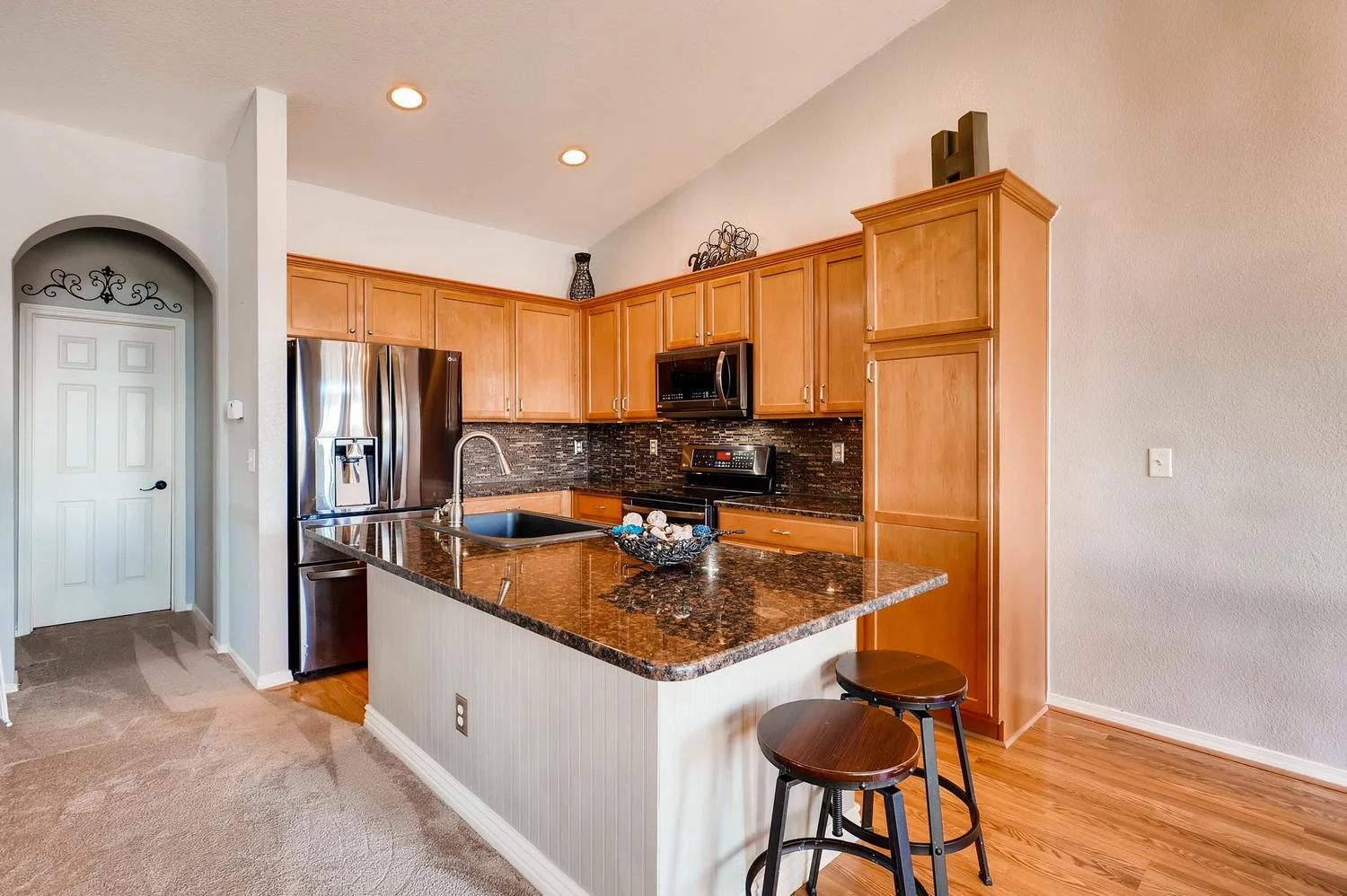 6723 S Winnipeg Cir Unit 102-large-010-1-Kitchen-1500x998-72dpi.jpg