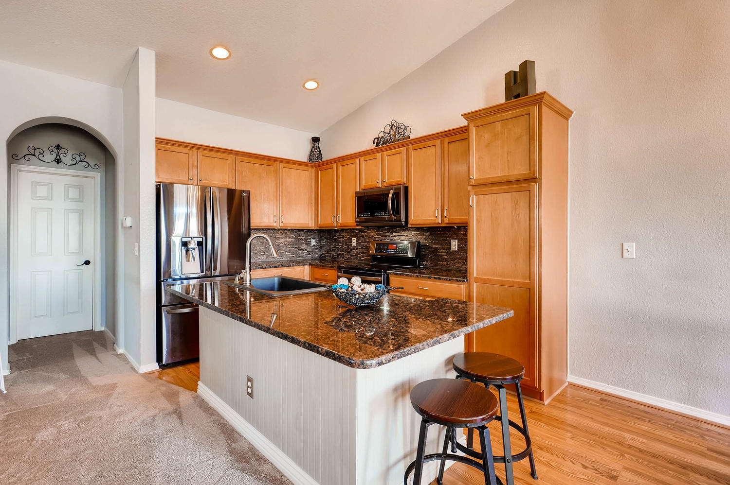 6723 S Winnipeg Cir Unit 102-large-010-1-Kitchen-1500x998-72dpi.jpg