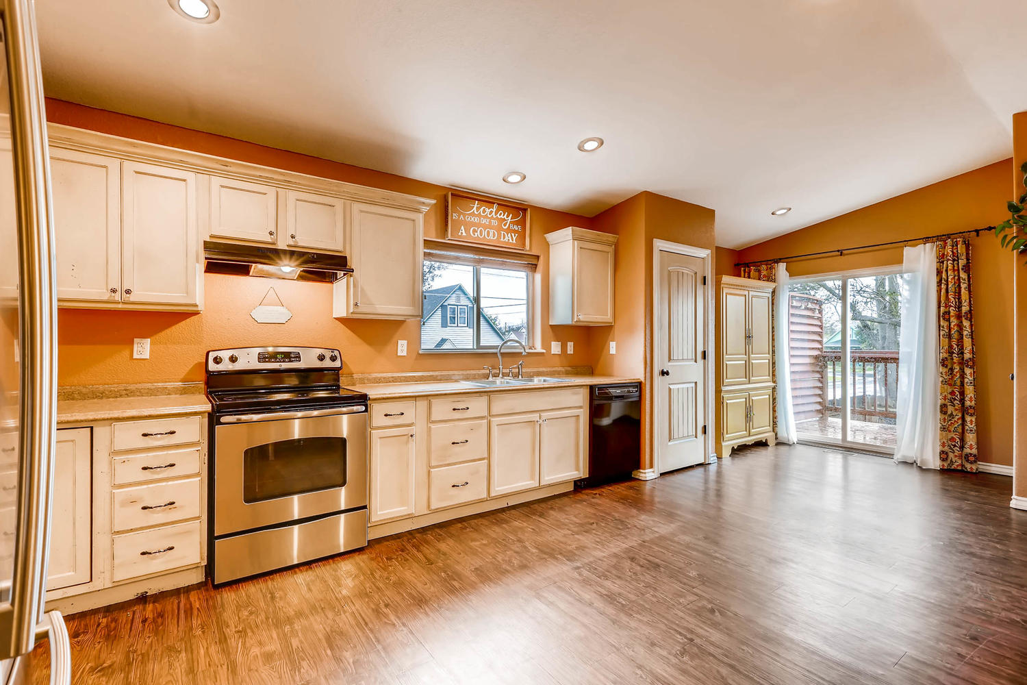 4411 Fillmore St Denver CO-large-008-11-Kitchen-1500x1000-72dpi.jpg