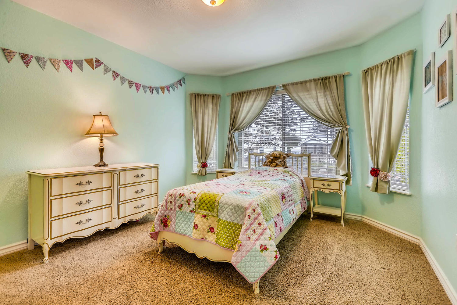 4411 Fillmore St Denver CO-large-014-13-Bedroom-1500x1000-72dpi.jpg