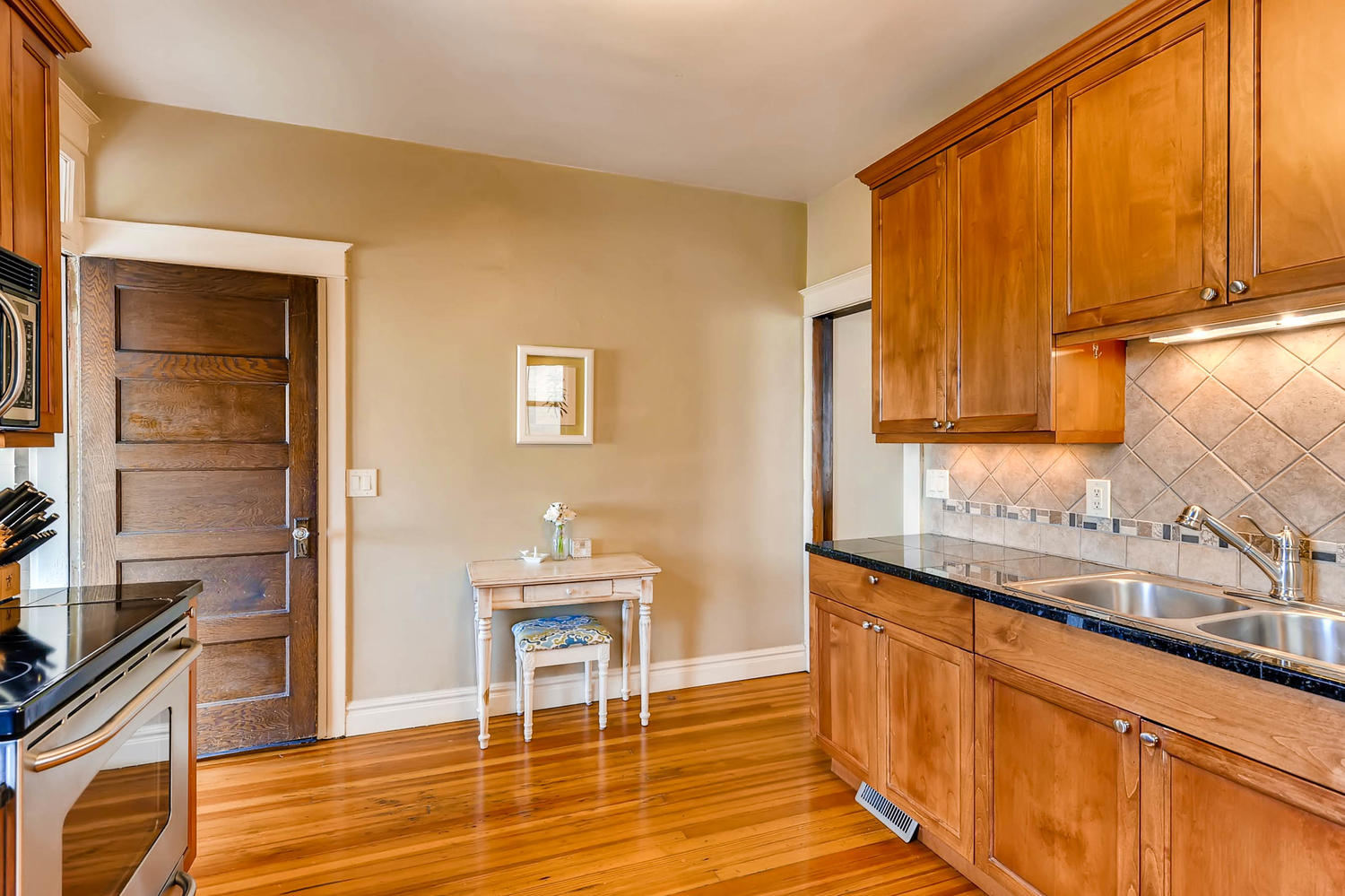 2727 Josephine St Denver CO-large-011-15-Kitchen-1500x999-72dpi.jpg