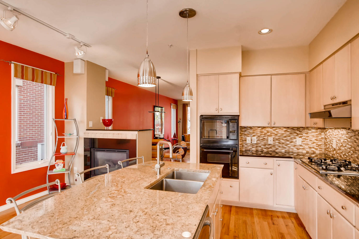20 S Monroe St Denver CO 80209-large-008-13-Kitchen-1500x1000-72dpi.jpg