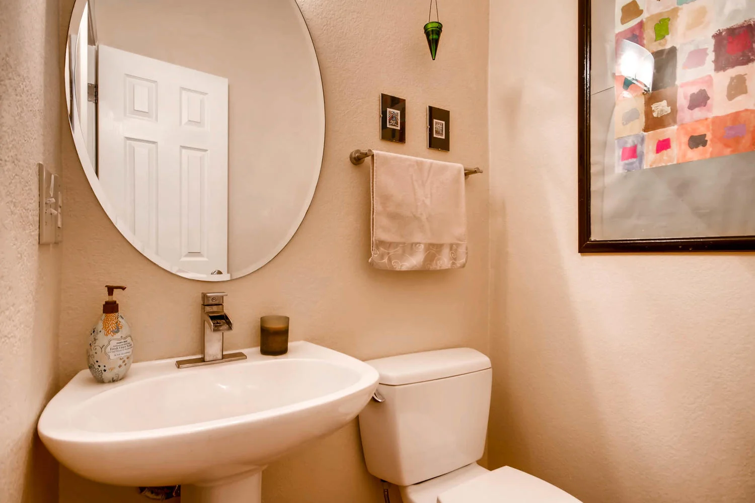 20 S Monroe St Denver CO 80209-large-015-40-Powder Room-1500x1000-72dpi.jpg