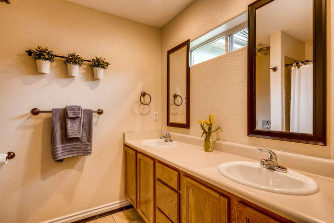 4411 Fillmore St Denver CO-small-013-16-Master Bathroom-666x444-72dpi.jpg