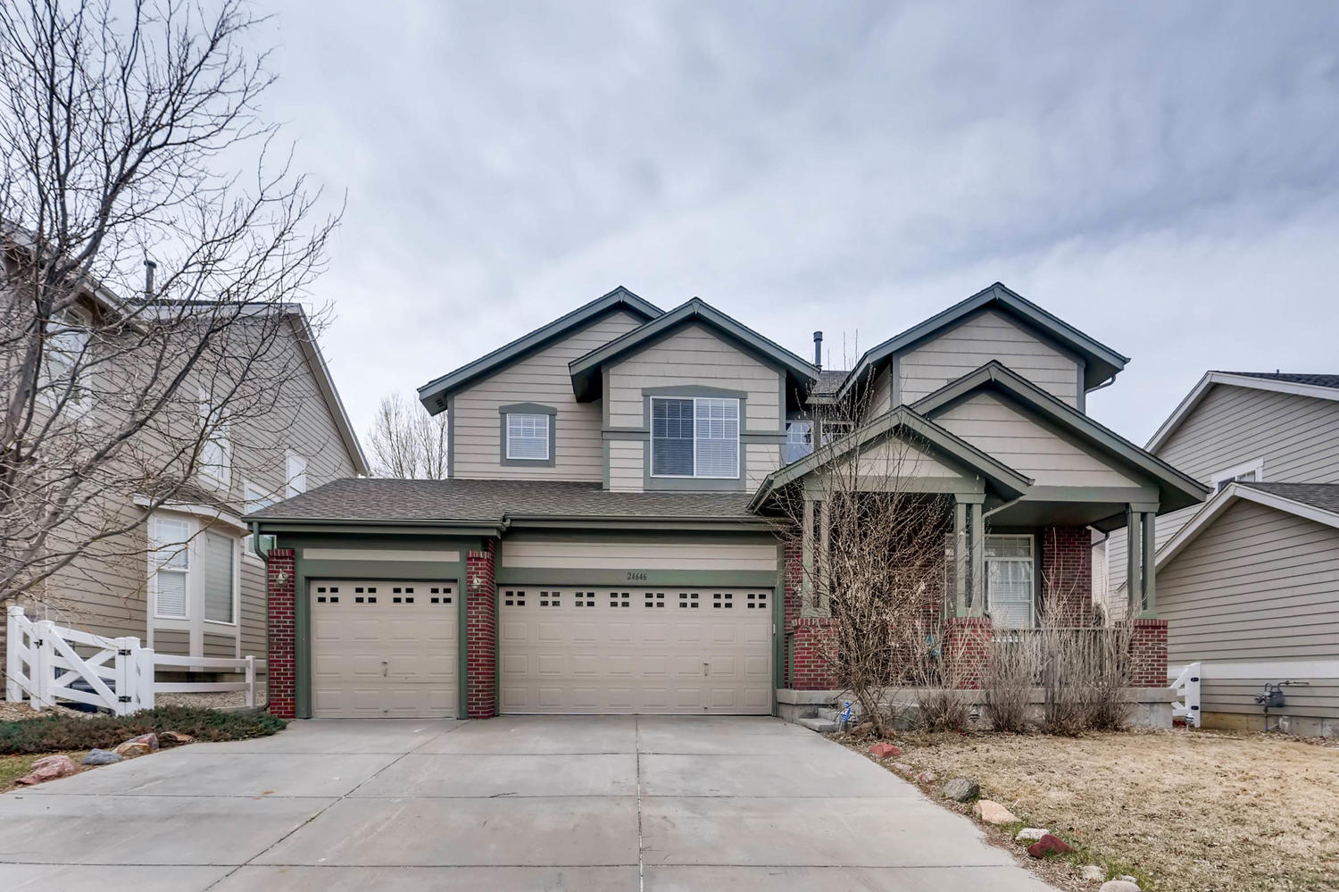 24646 E Florida Ave Aurora CO-large-001-38-Exterior Front-1500x1000-72dpi.jpg