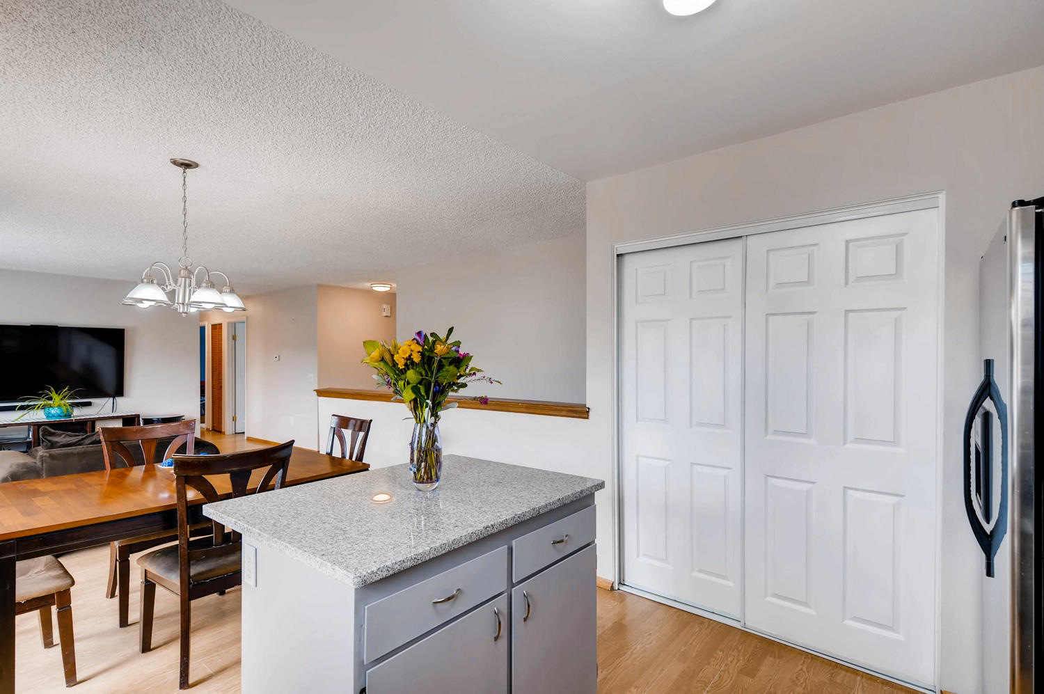 2399 Granby Way Aurora CO-large-011-7-Kitchen-1500x997-72dpi.jpg