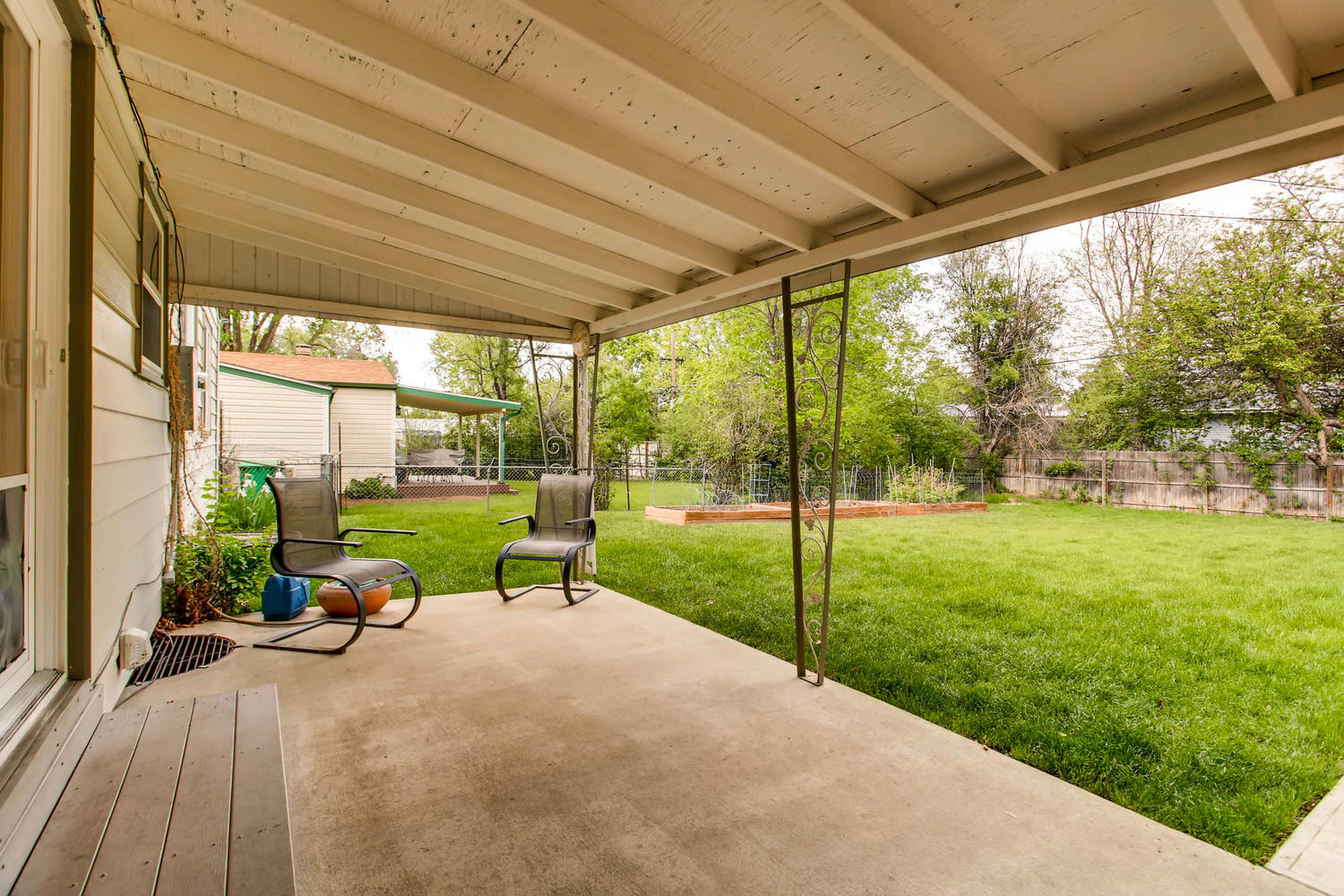 1430 S Jersey Way Denver CO-large-023-18-Patio-1500x1000-72dpi.jpg