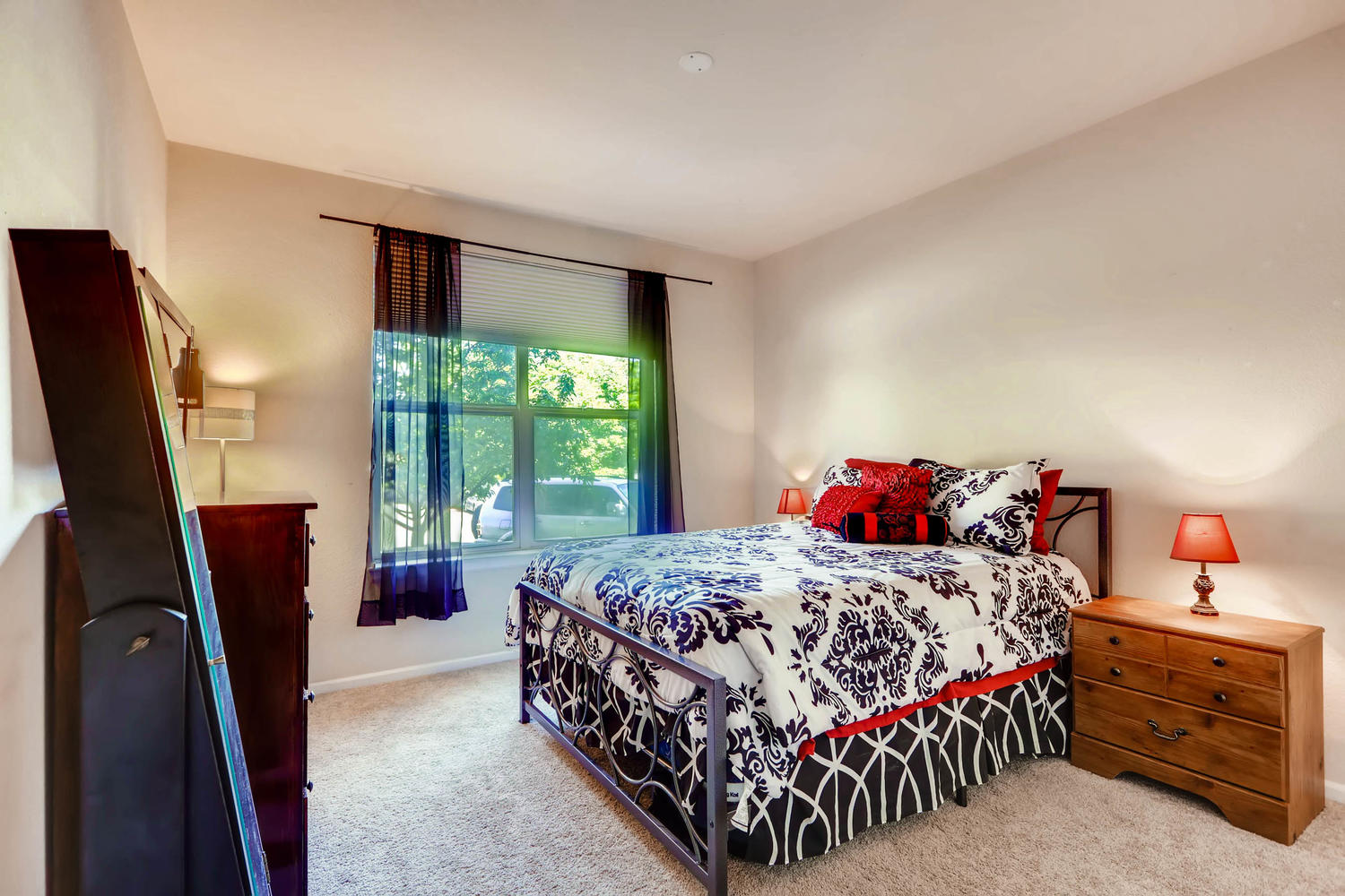1674 Ames Ct Unit 25 Lone Tree-large-009-23-Master Bedroom-1500x1000-72dpi.jpg