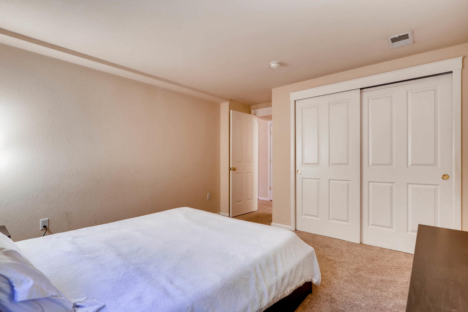 1674 Ames Ct Unit 25 Lone Tree-large-019-9-Lower Level Bedroom-1500x1000-72dpi.jpg