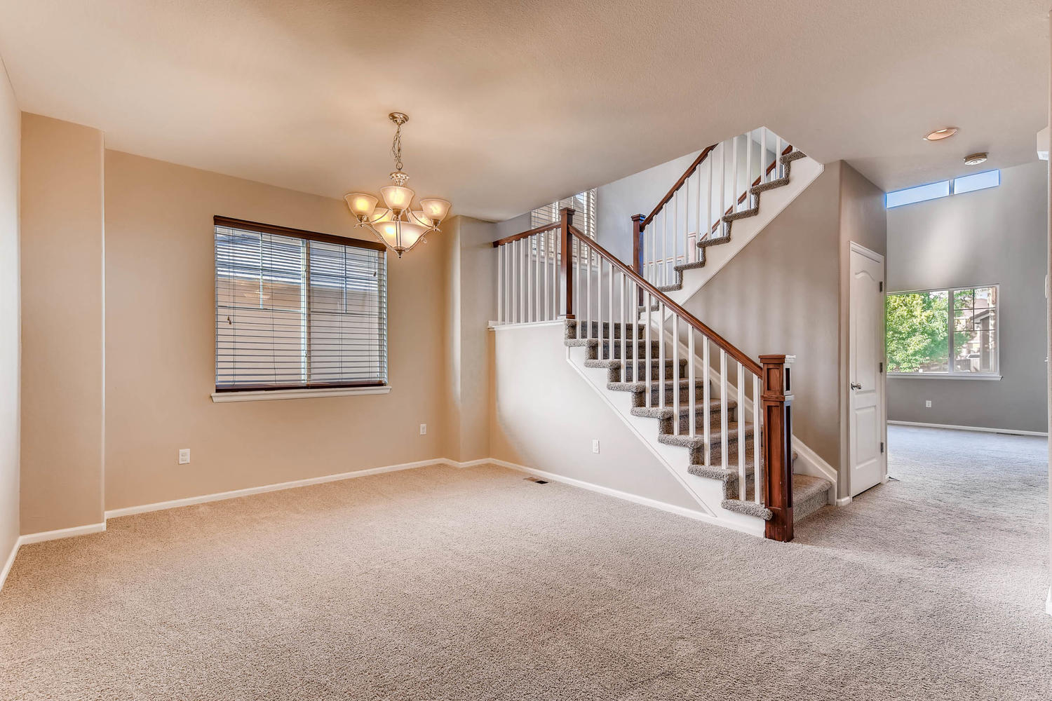 10186 Pitkin Way Commerce City-large-007-12-Dining Room-1500x1000-72dpi.jpg