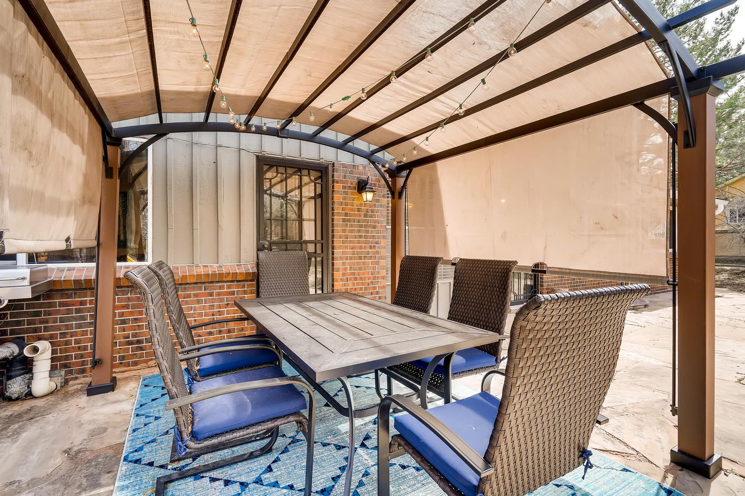 5439 S Morning Glory Lane-large-024-28-Patio-1500x1000-72dpi.jpg