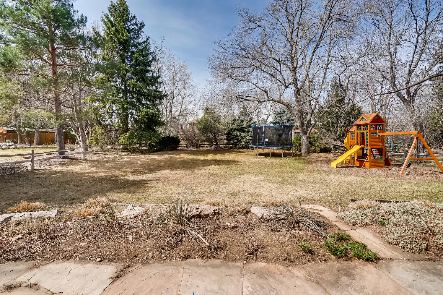 5439 S Morning Glory Lane-large-025-14-Back Yard-1500x999-72dpi.jpg