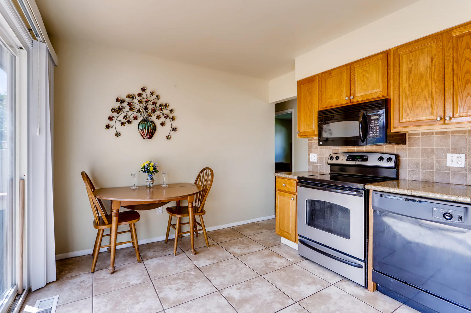 5501 Altura St Denver CO 80239-large-007-4-Kitchen-1500x998-72dpi.jpg