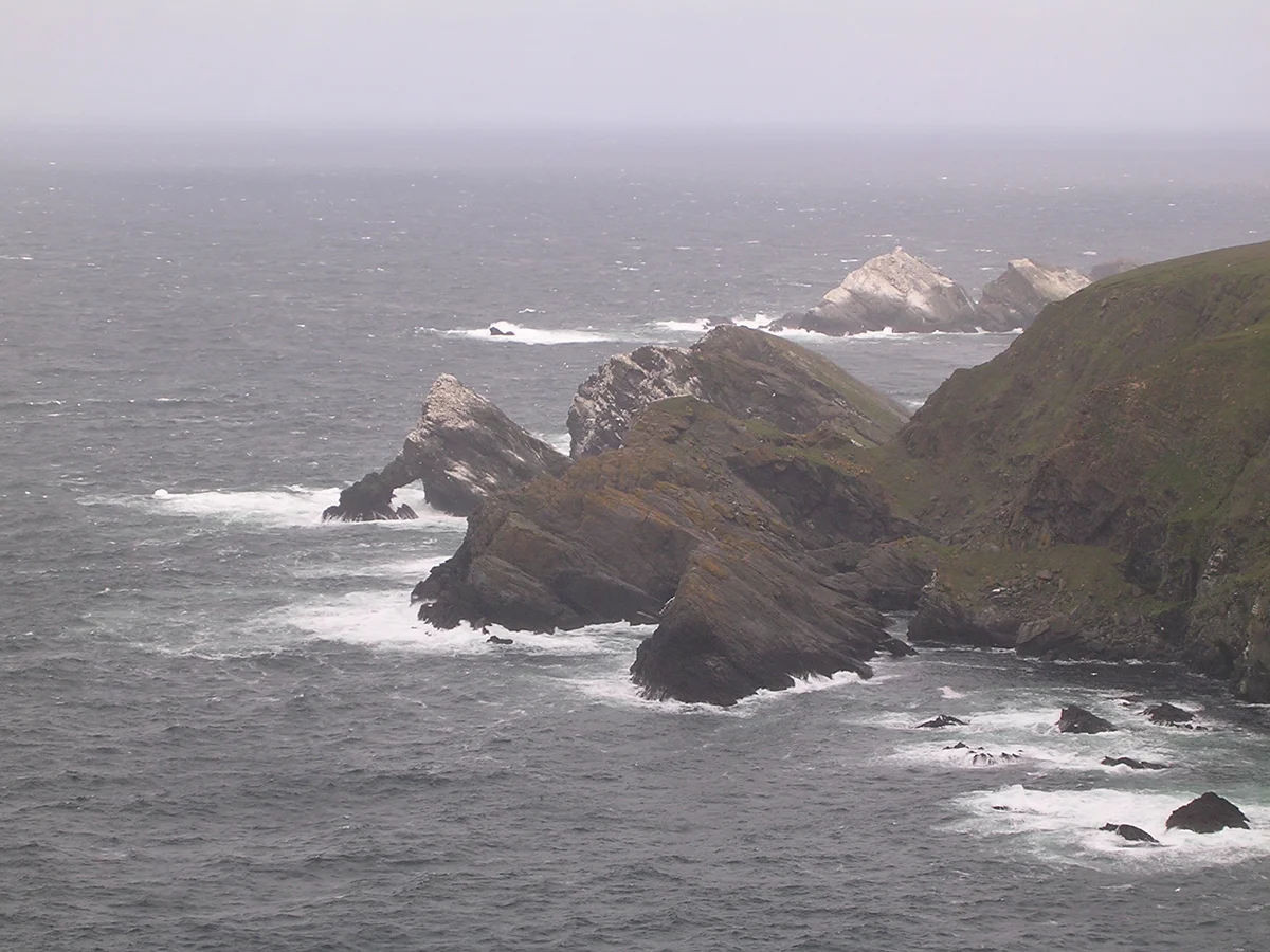 Rocky coastline in northern Shetland. (Image by Emily Benson)