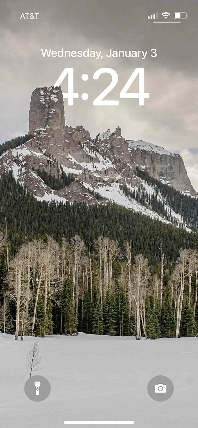 Courthouse Mountain in Ridgway CO - Phone Wallpaper