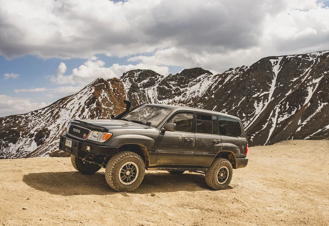 landcruiser-2.jpg (Copy)