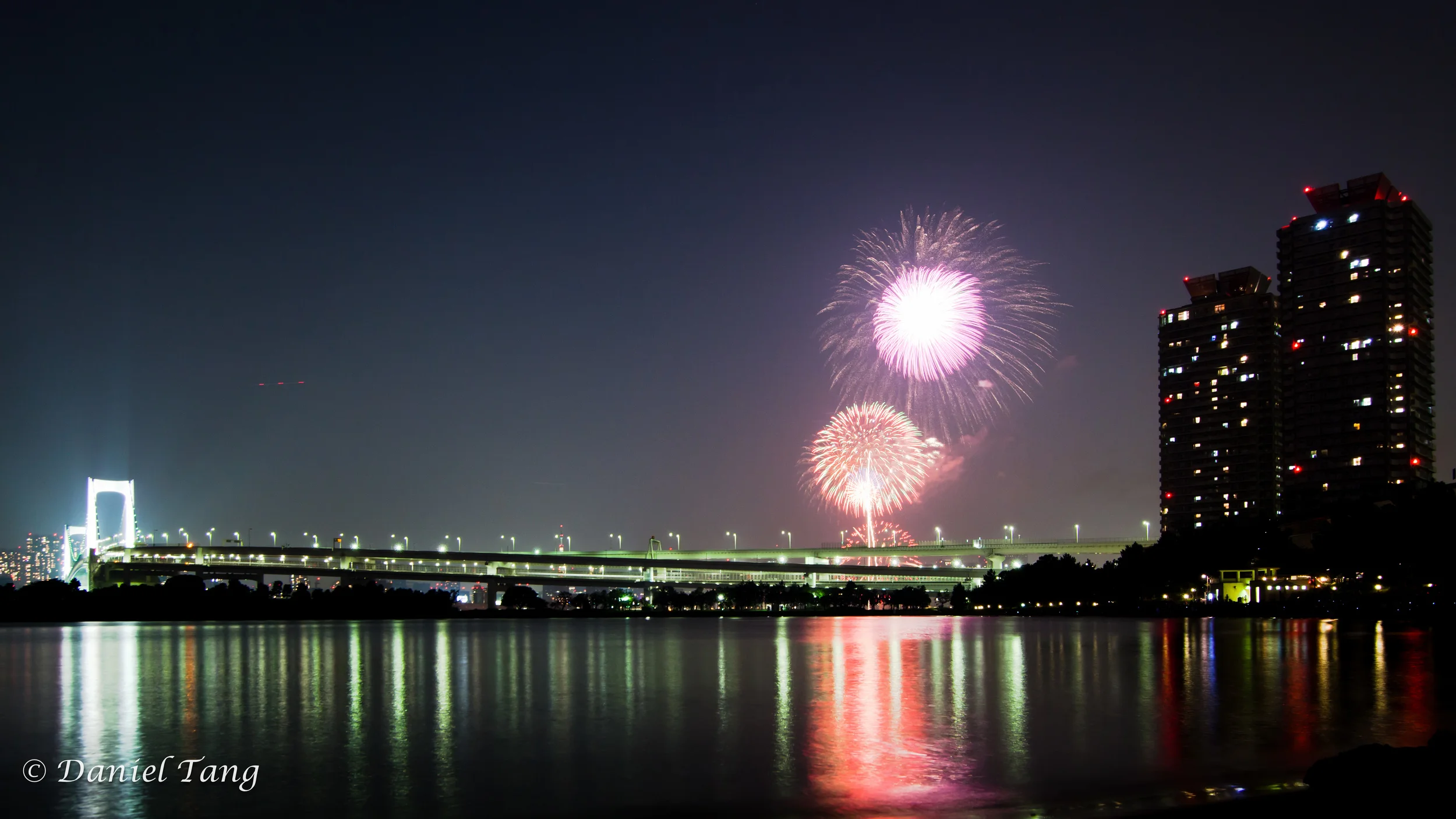 Tokyo Bay Fireworks-1037.jpg