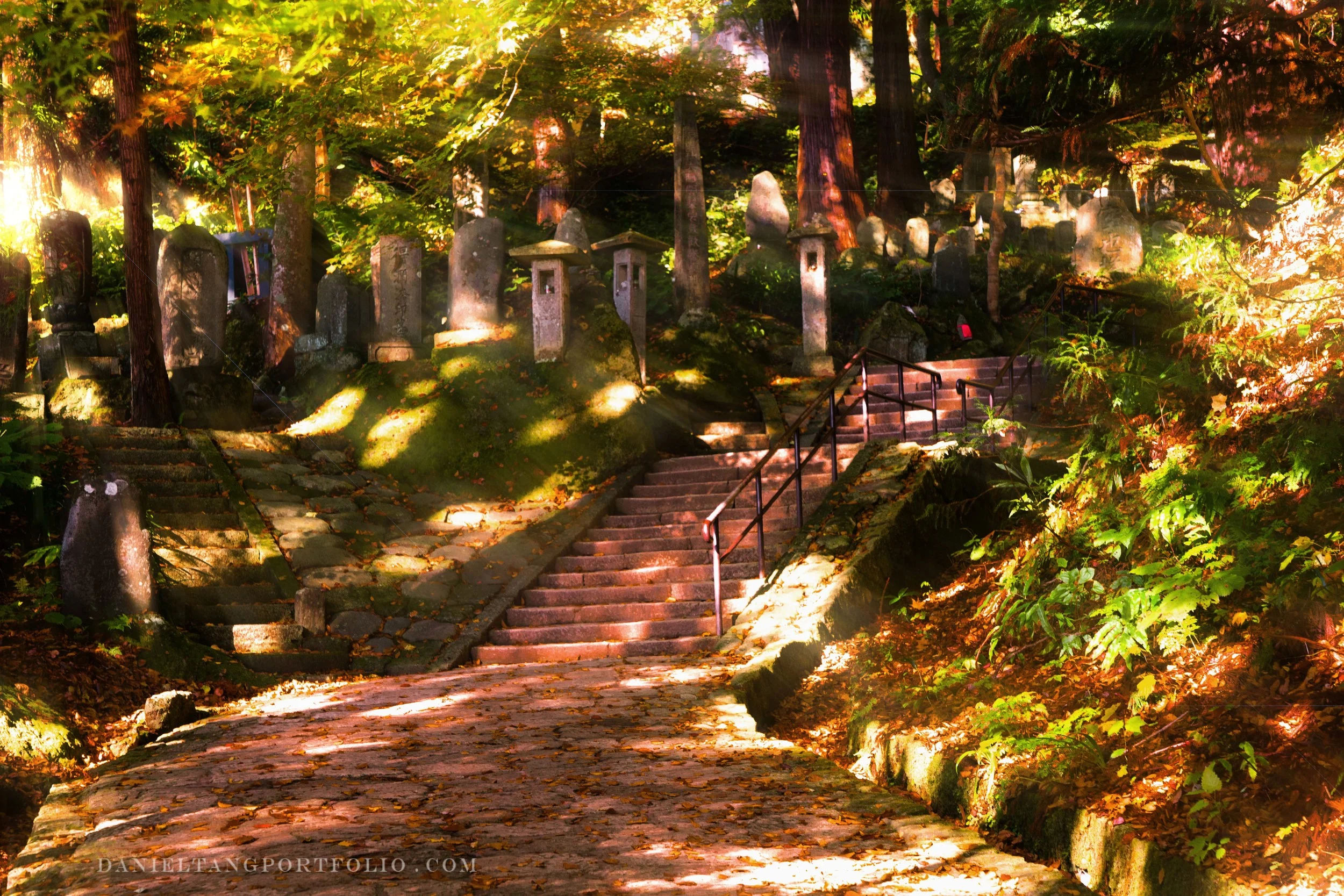 山寺 & Statue-02306 (web).jpg