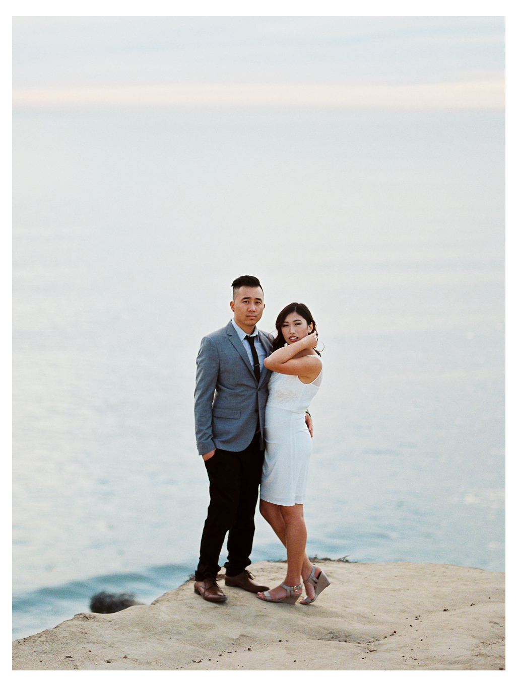 cliffs engagement session photos couple san diego