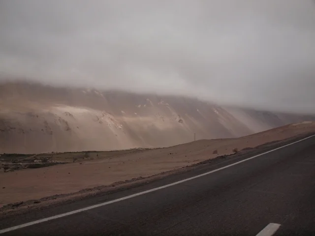 A ceiling of mist