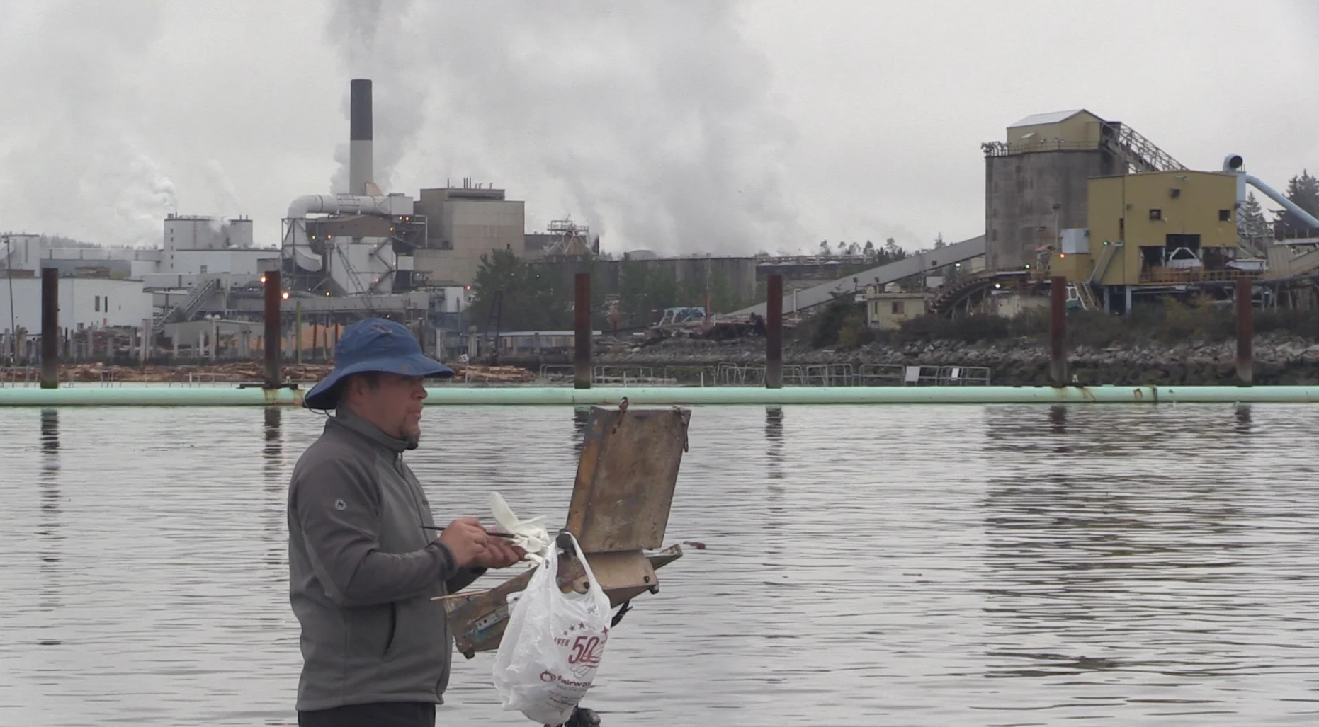 Port Alberni maintains its ties to wood