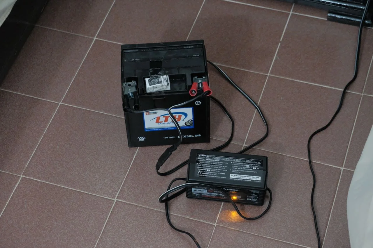 New battery on short charge in hotel room