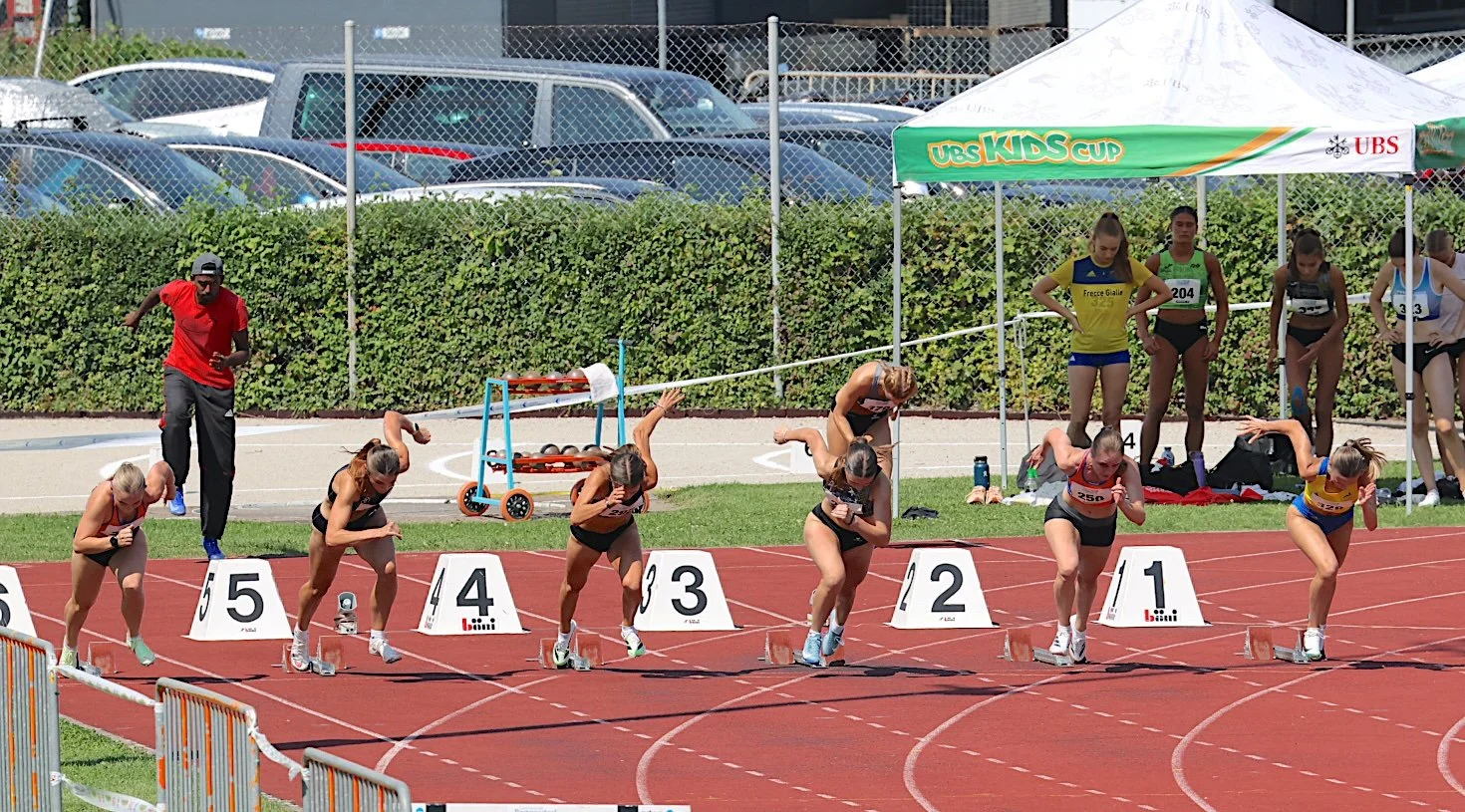 0C6A2315 KopieStart 100m regensdorf.jpeg