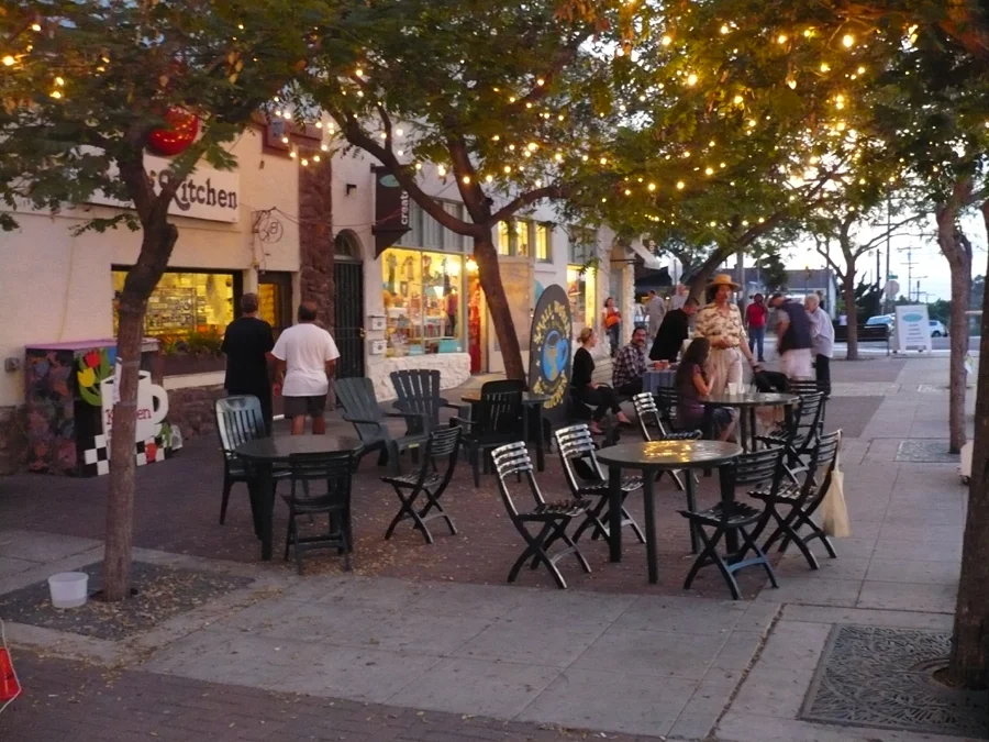 Fern Street Sqare