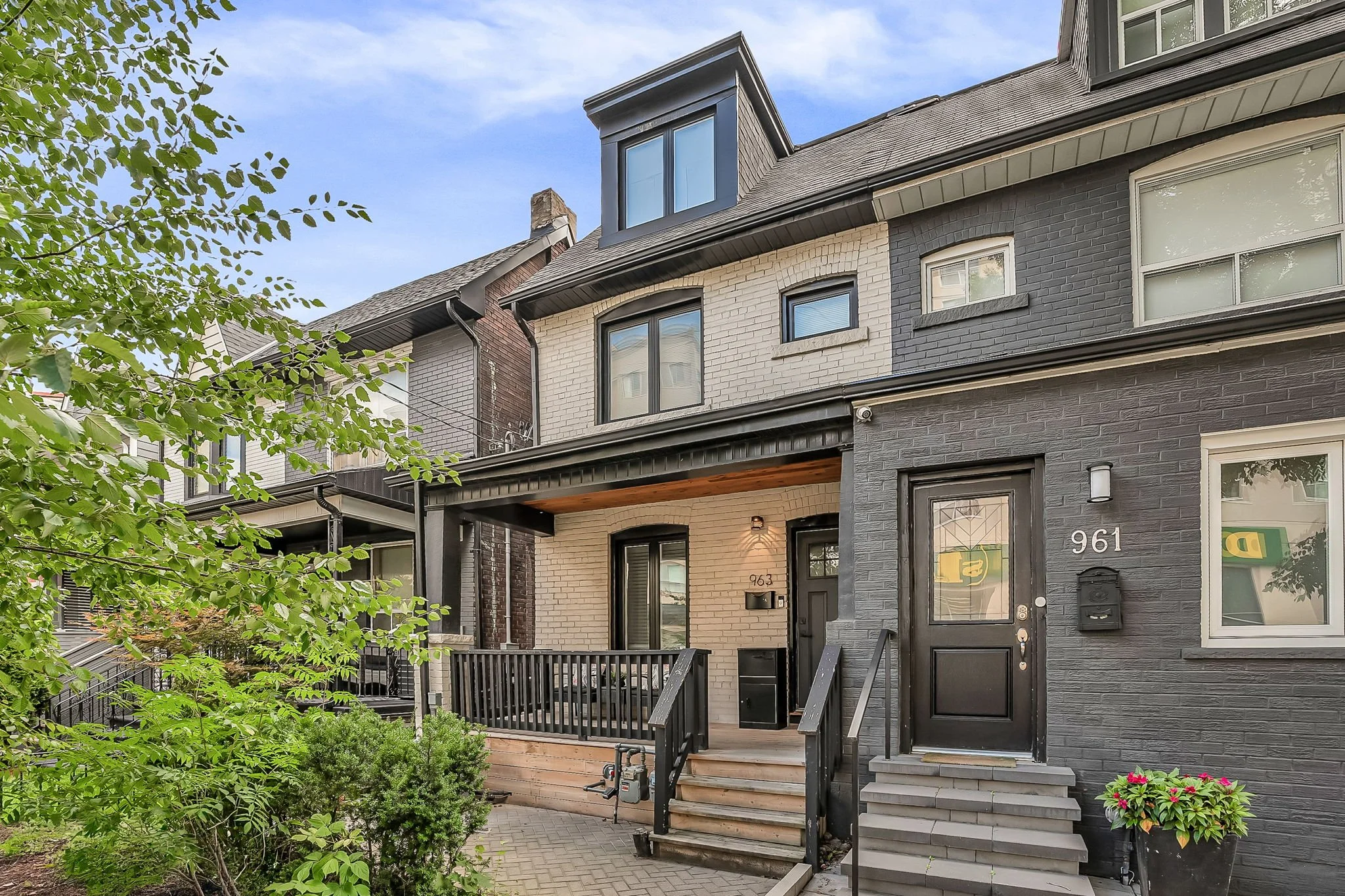 1-web-or-mls-1_exterior front-1.jpg