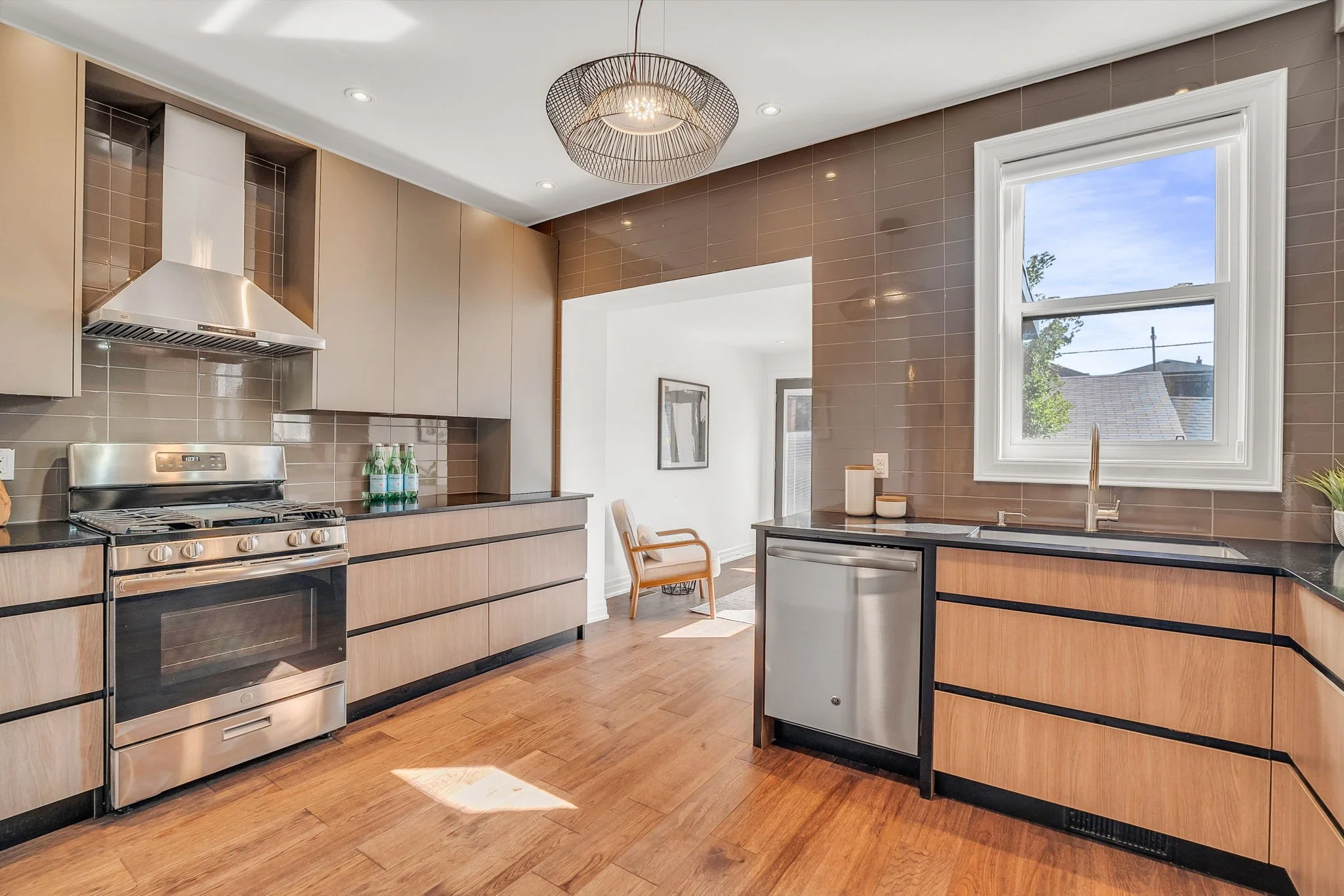 15-web-or-mls-14_main unit-9.jpg
