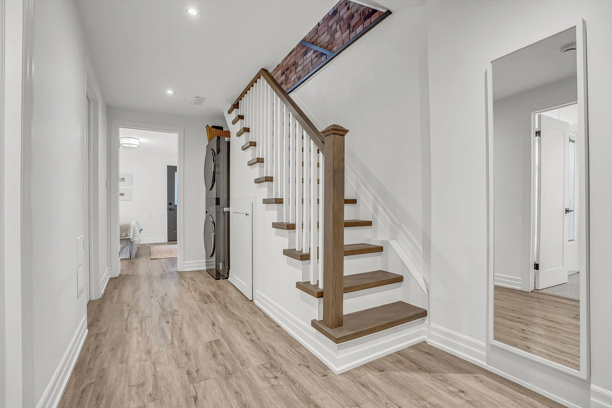 22-web-or-mls-21_main unit-16.jpg