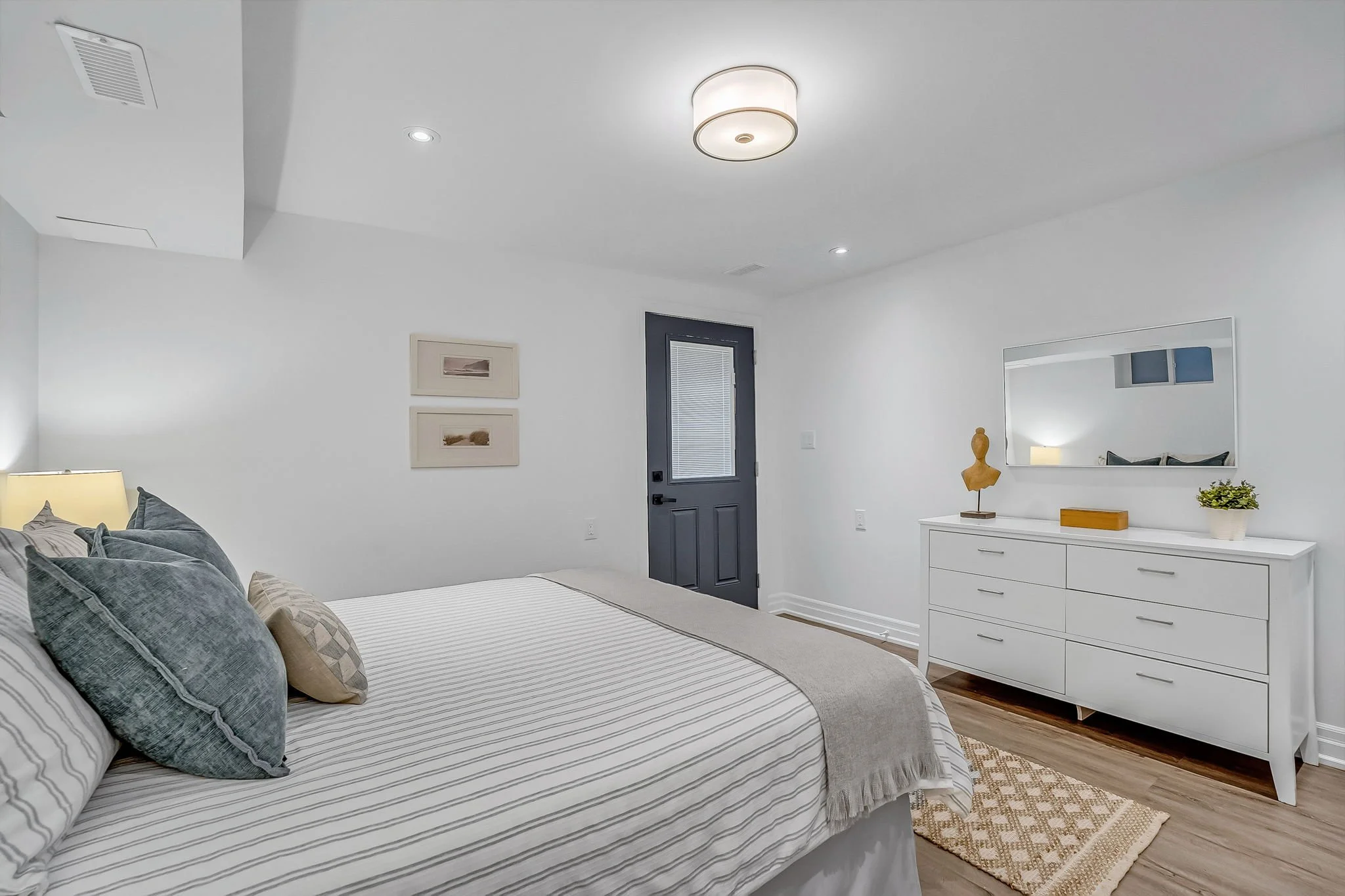 27-web-or-mls-26_main unit-21.jpg