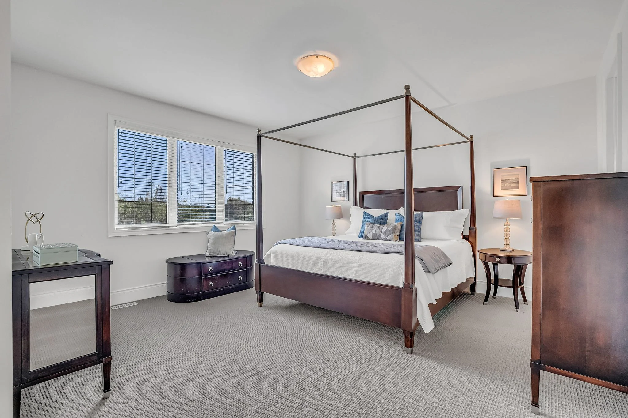 42-web-or-mls-41_primary bedroom-1.jpg