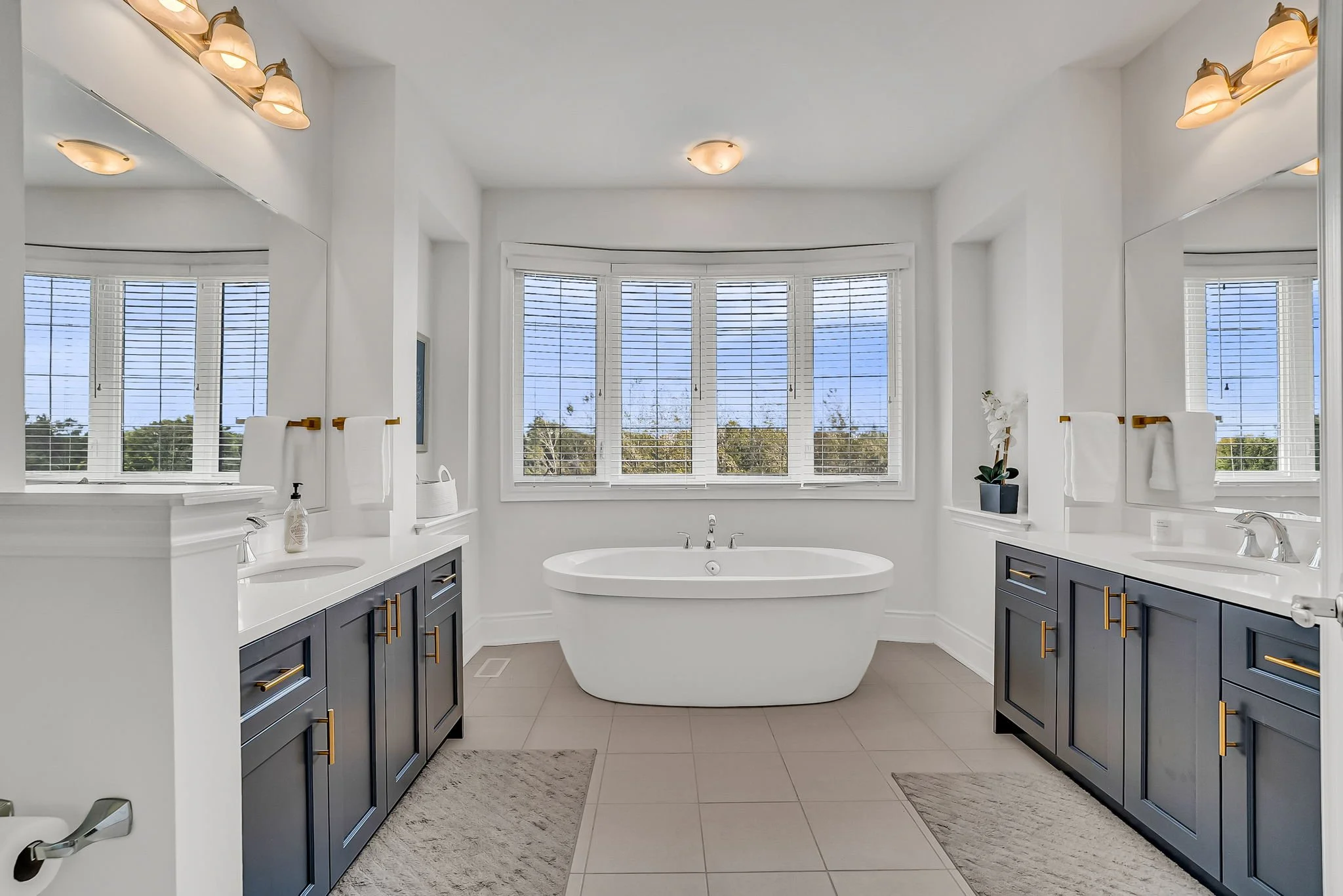 47-web-or-mls-46_primary ensuite-1.jpg