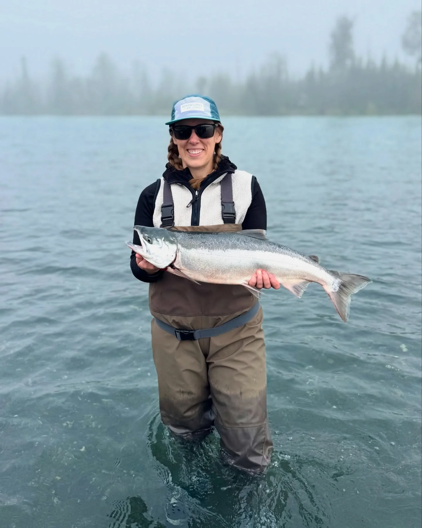 Finally got a chance to jump on the sockeye bandwagon, then we managed to sneak away to a quieter spot to get in on some trout and dolly vee action. 🎣
.
.
.
.
#kenai #kenairiver #kenaipeninsula #sockeyesalmon #troutfishinginamerica #dollyvarden #ala