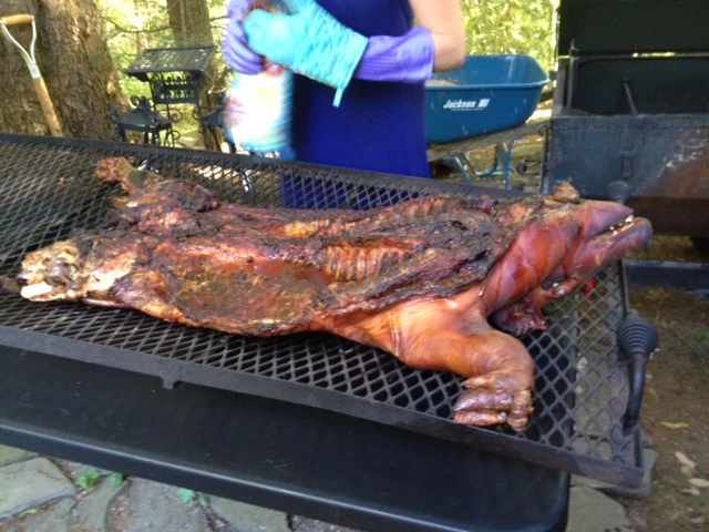 Pig Roast 1.jpg