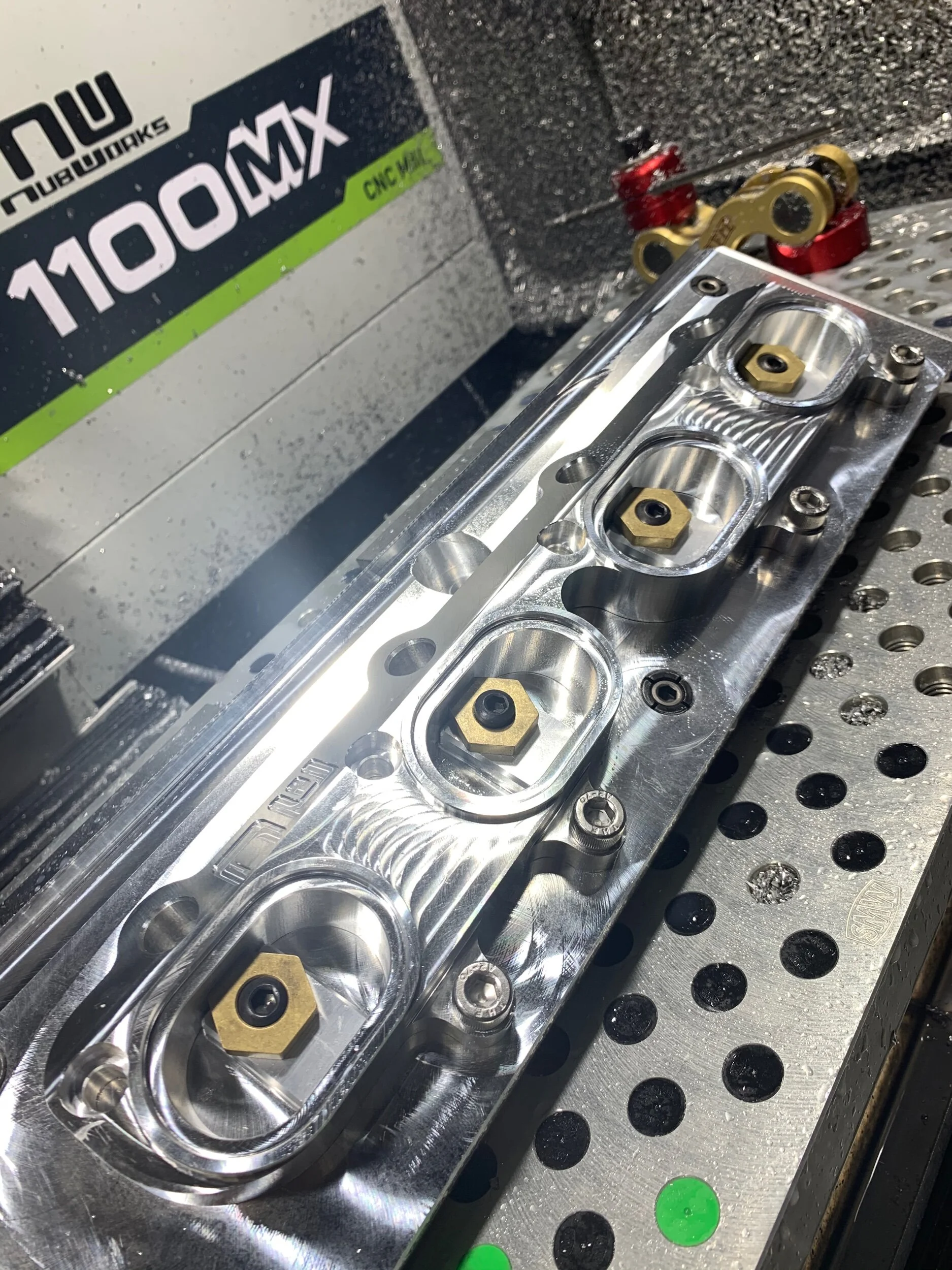 5DD805EC-FE5F-44B2-BF55-A14C8C644E2A