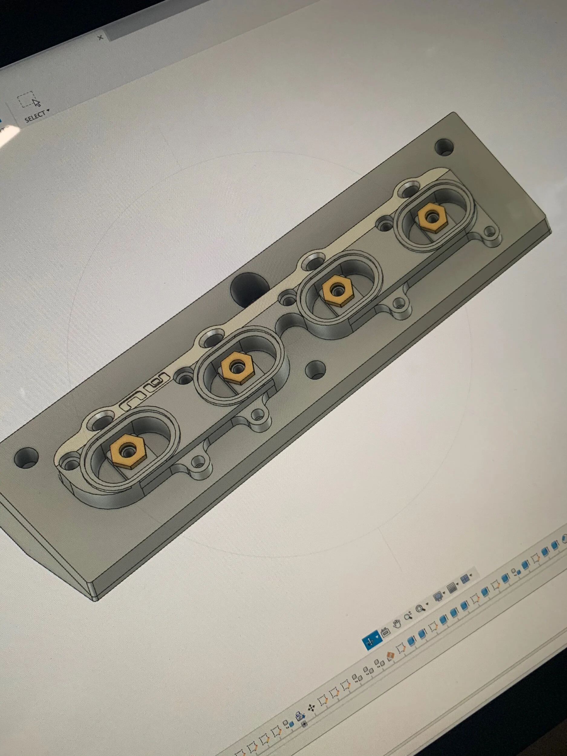 7B692D71-CEEA-4978-BE0B-81AAD3DE4311