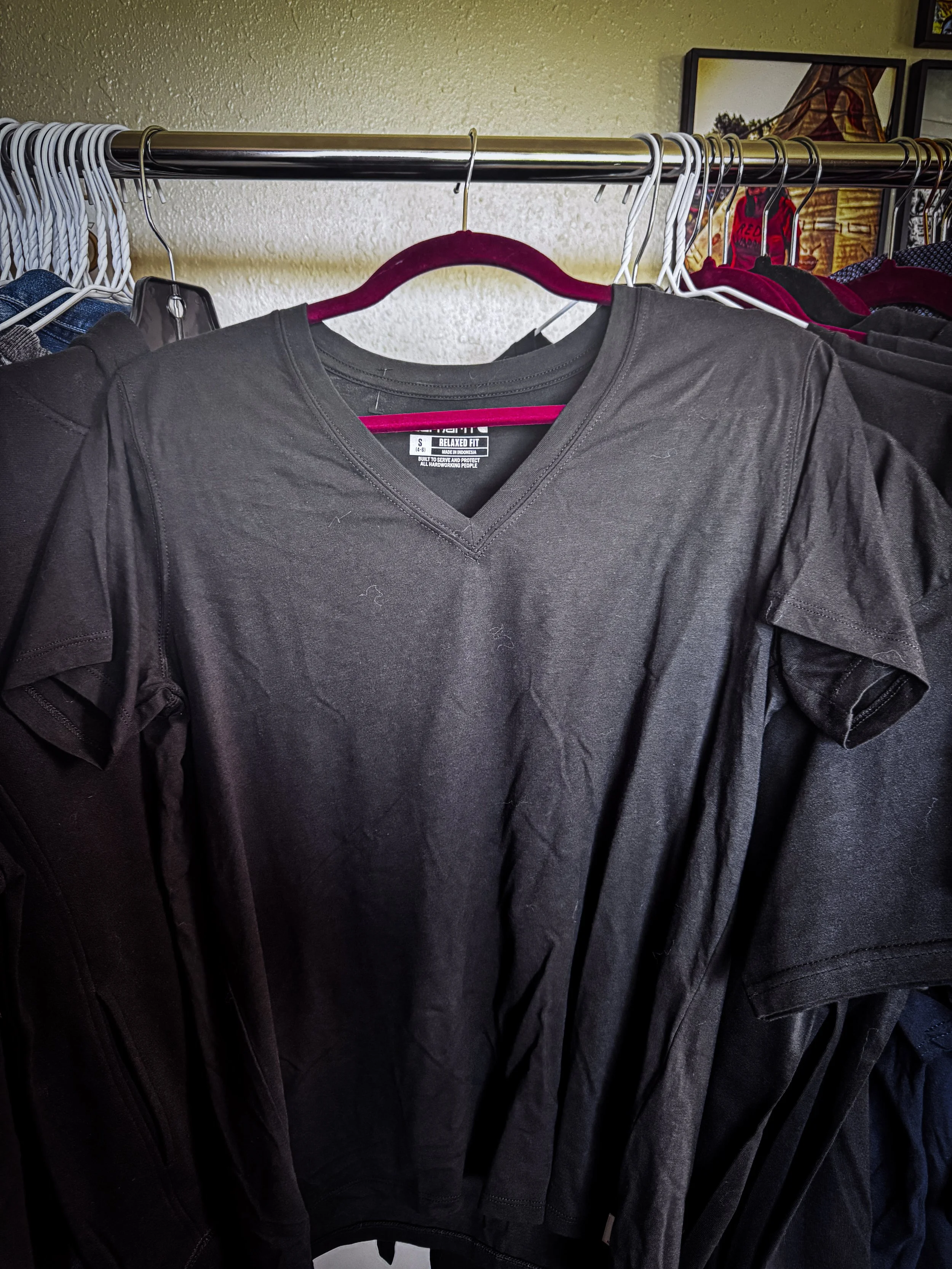SM Carhartt VNeck_4242.jpg