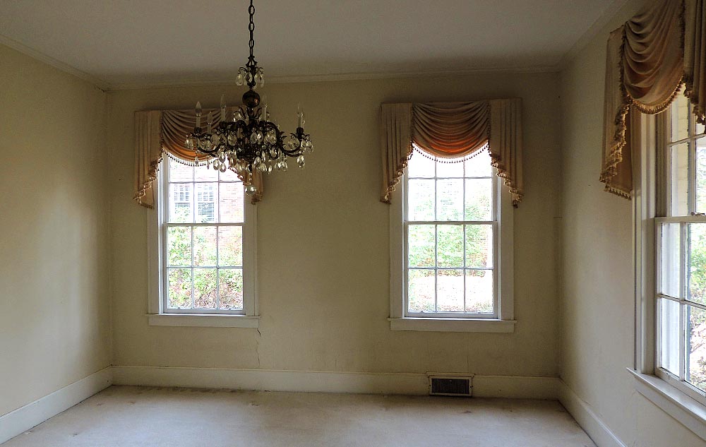 dining-room.jpg