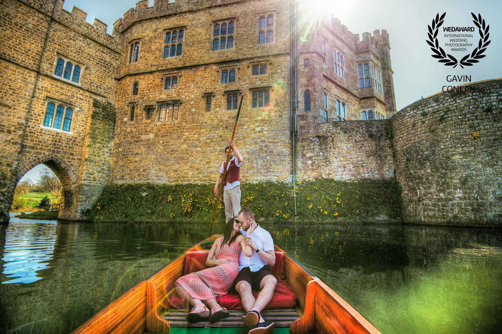 destination-engagement-session-portrait-leeds-castle-kent-gavin-conlan-photography-wedaward