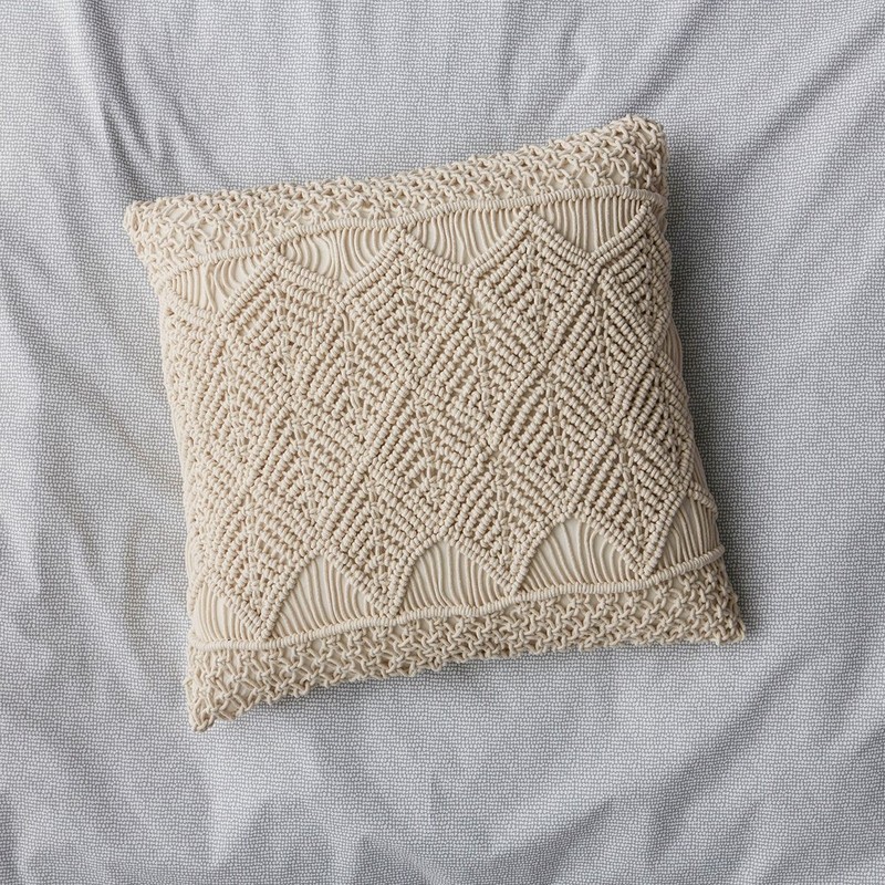 48003_macrame_pillow_c18.jpeg