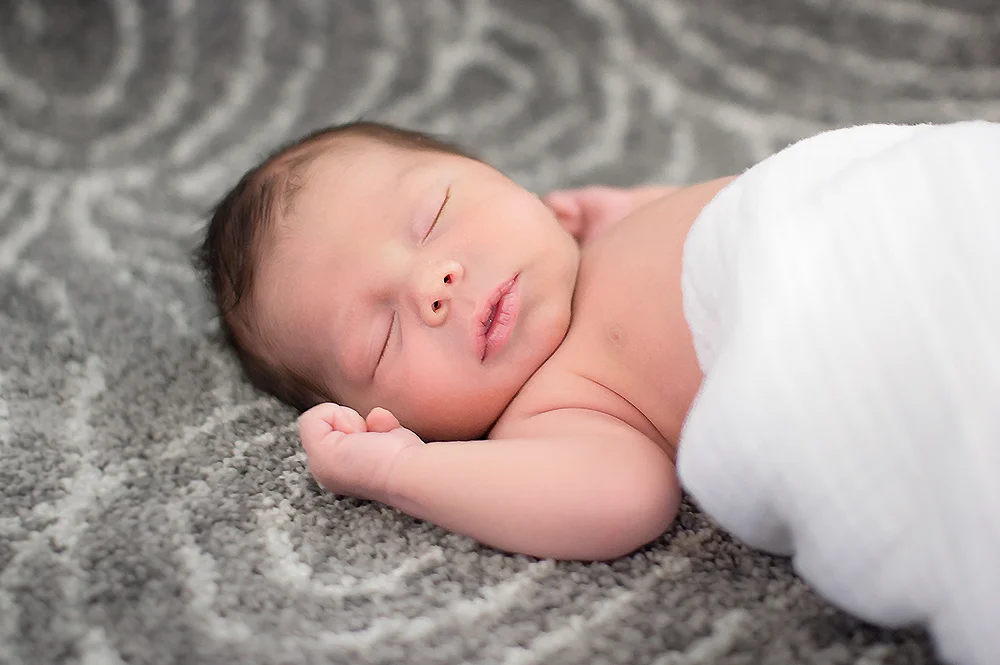Phoenix Newborn Lifestyle Photo 22