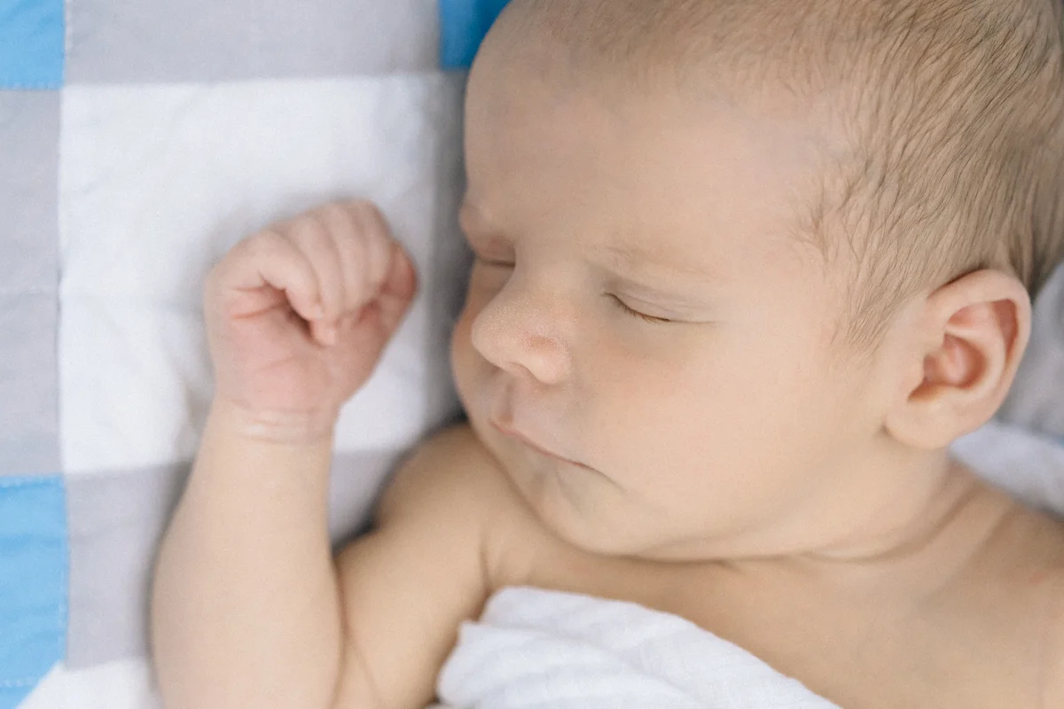 Denver at home newborn session0114.jpg
