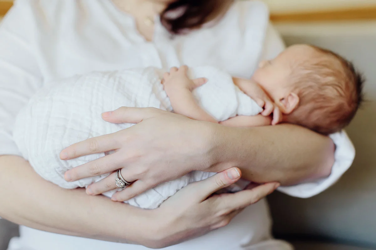 Denver Lifestyle Newborn Photographer-16.jpg
