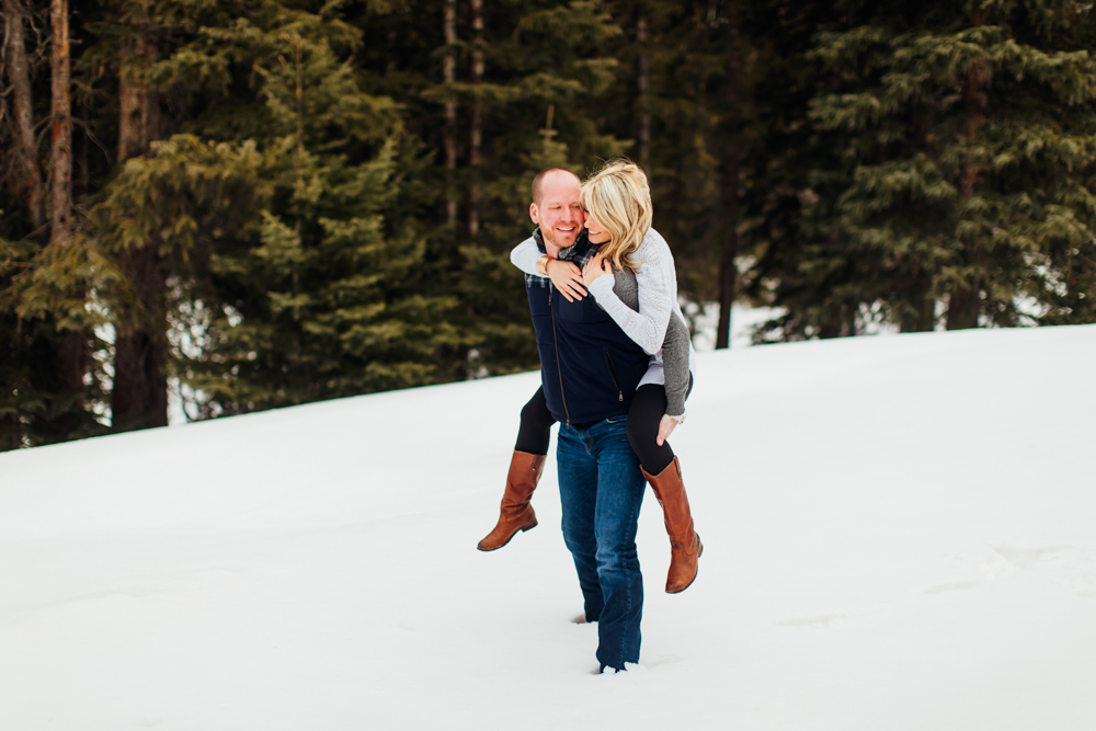 Loveland Pass Engagement Session -11.jpg