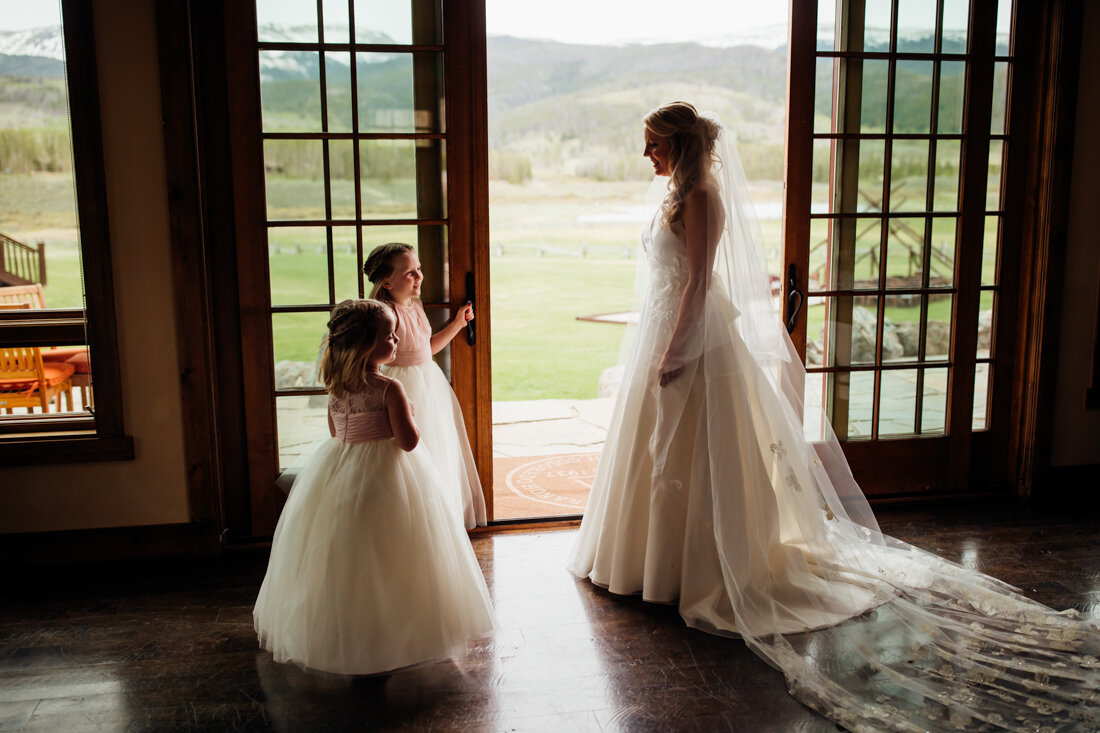 Getting_Ready_Denver_Wedding_Photographer -30.jpg